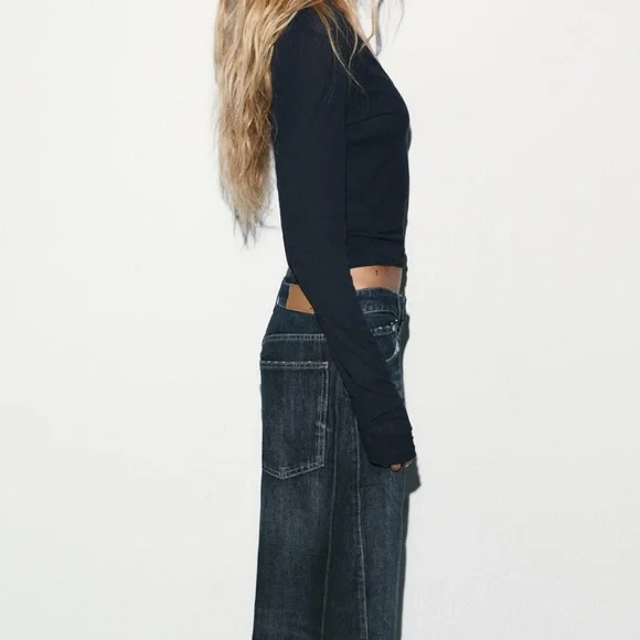 Never worn Zara TRF Mid-rise baggy barrel jeans - Picture 5 of 7